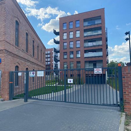 Metro Szwedzka Apartament Orange 바르샤바 외부 사진